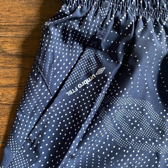 Umbro, Boys, Shorts, Navy, Size Small 6/7 NWT - Picture 6 of 14